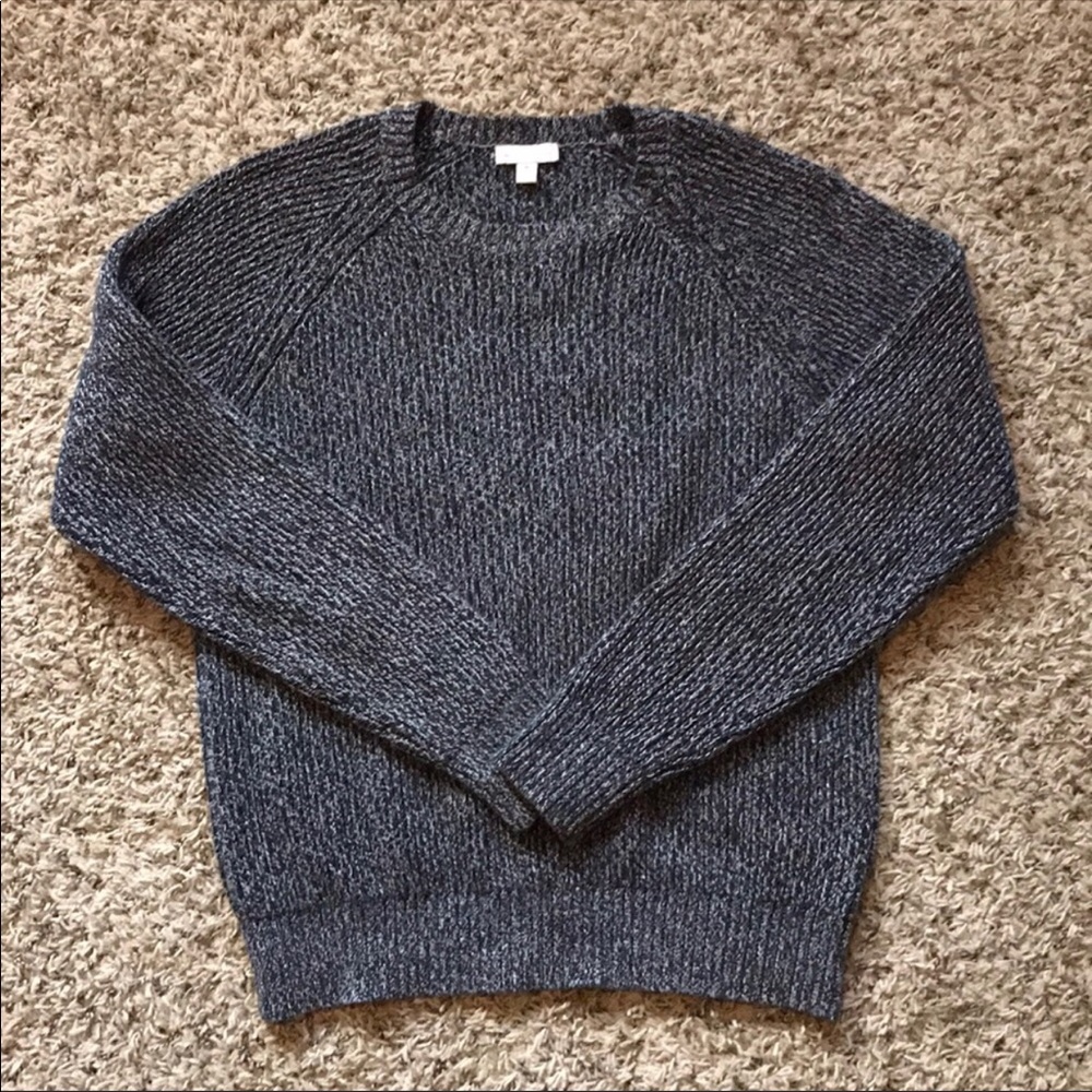 ‼️SOLD‼️100% cotton black & white GAP sweater